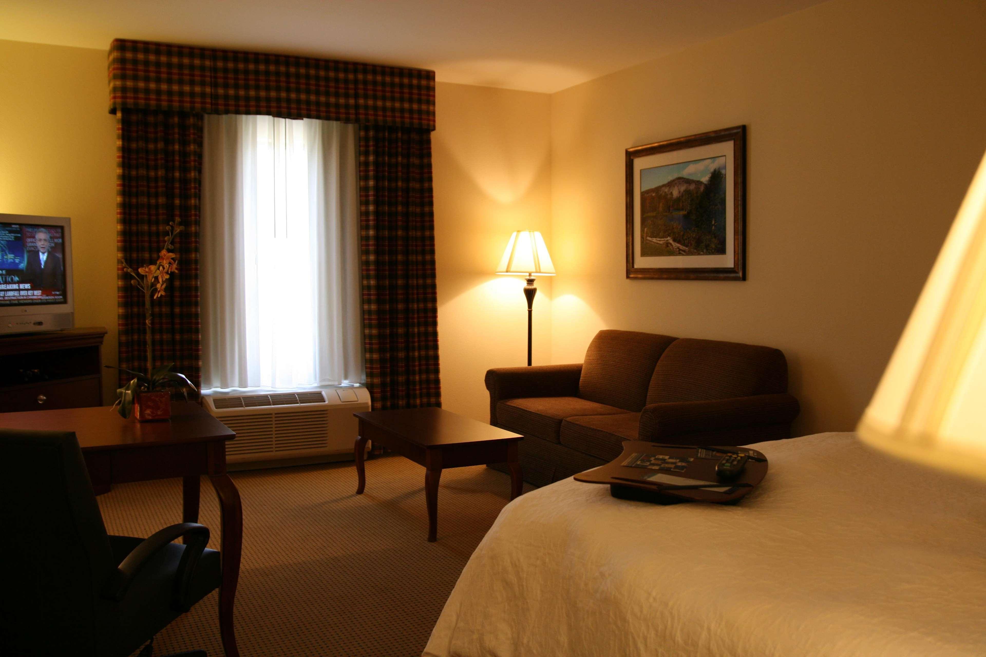 Hampton Inn & Suites Dobson Стая снимка